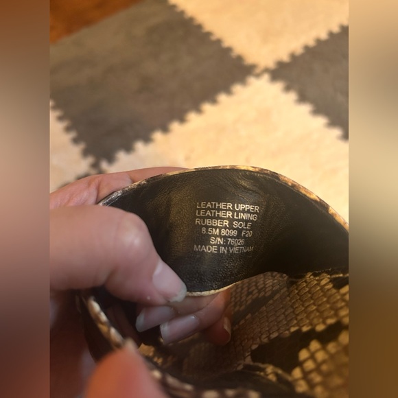 Tory Burch Sandals - Picture 6 of 7